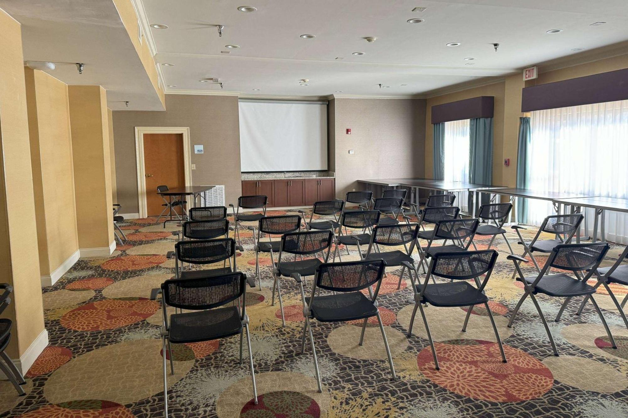 Baymont By Wyndham Bessemer Extérieur photo