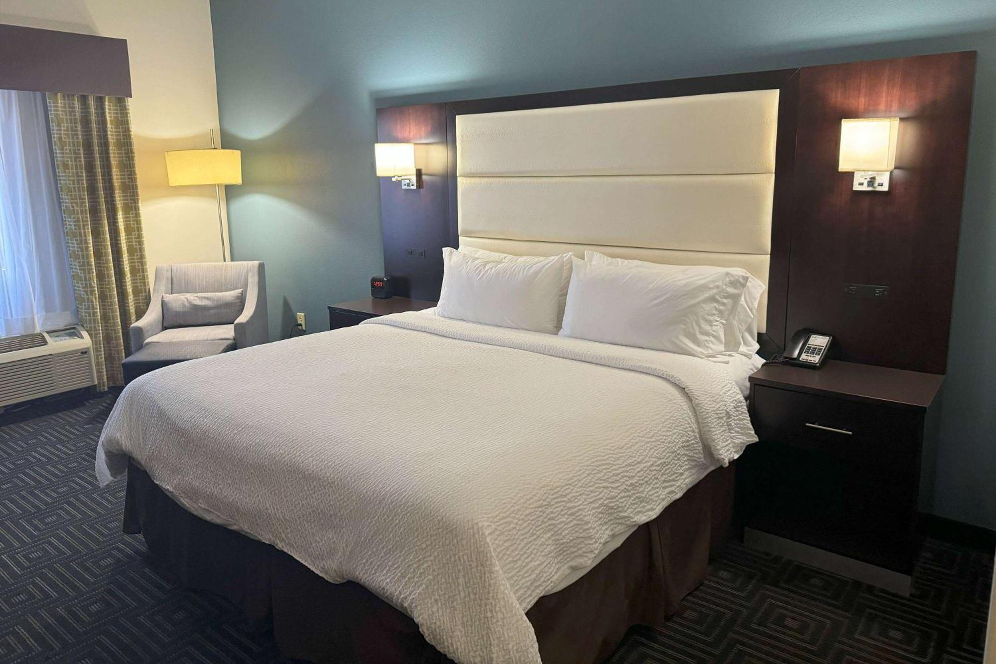Baymont By Wyndham Bessemer Extérieur photo